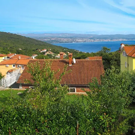 펜션 Katarina By Interhome 로브란